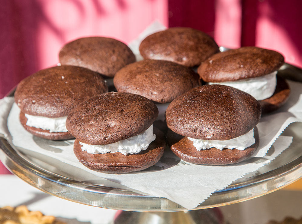 http://www.choczero.com/cdn/shop/articles/whoopiepie-00.jpg?v=1676916042